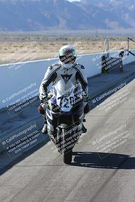 media/Dec-01-2025-Moto Forza (Mon) [[2daa91e15f]]/4-Around the Pits/